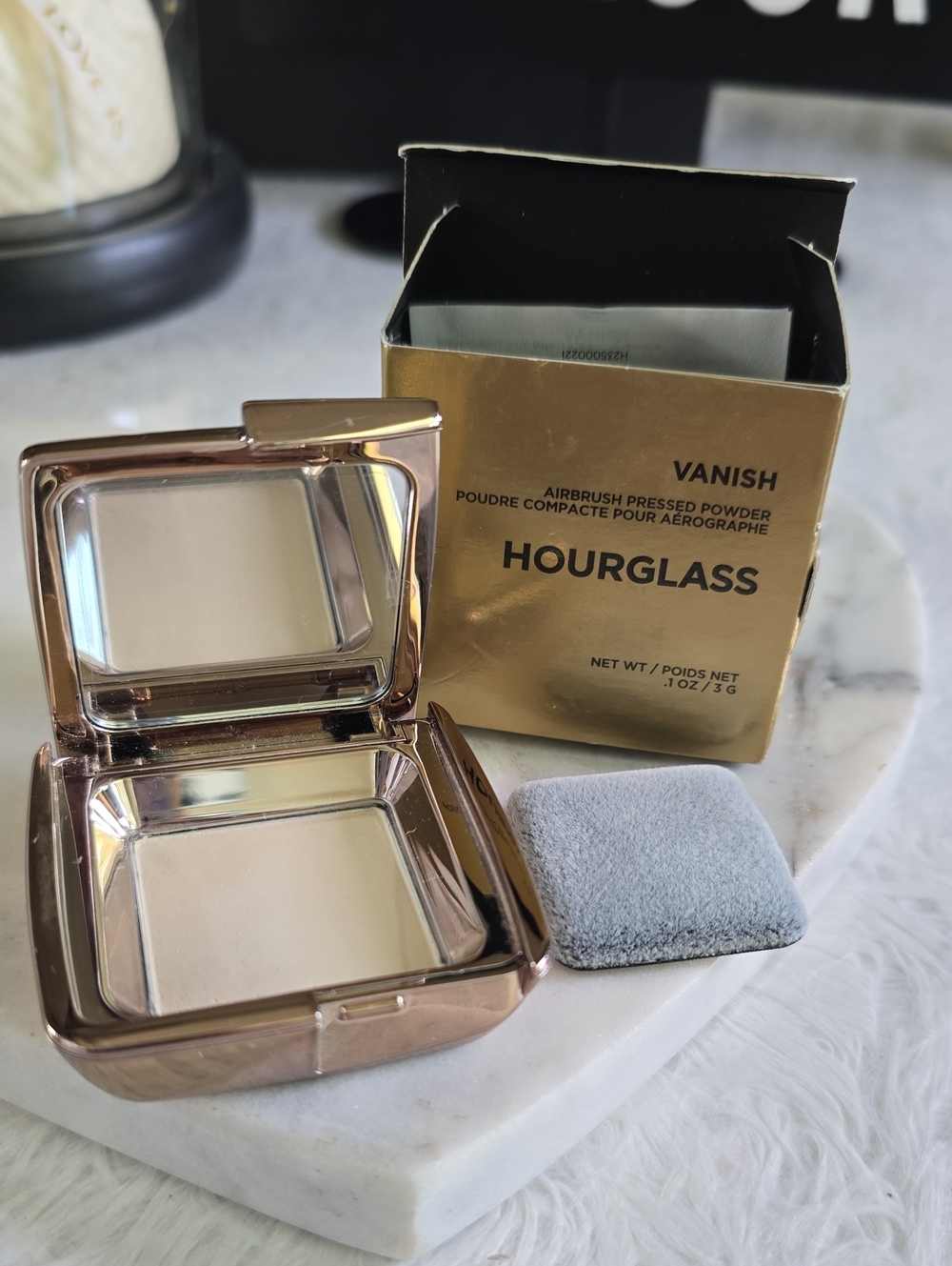 Hourglass Vanish Airbrush Pressed Powder MINI Compact – Cream/Gold Finish
